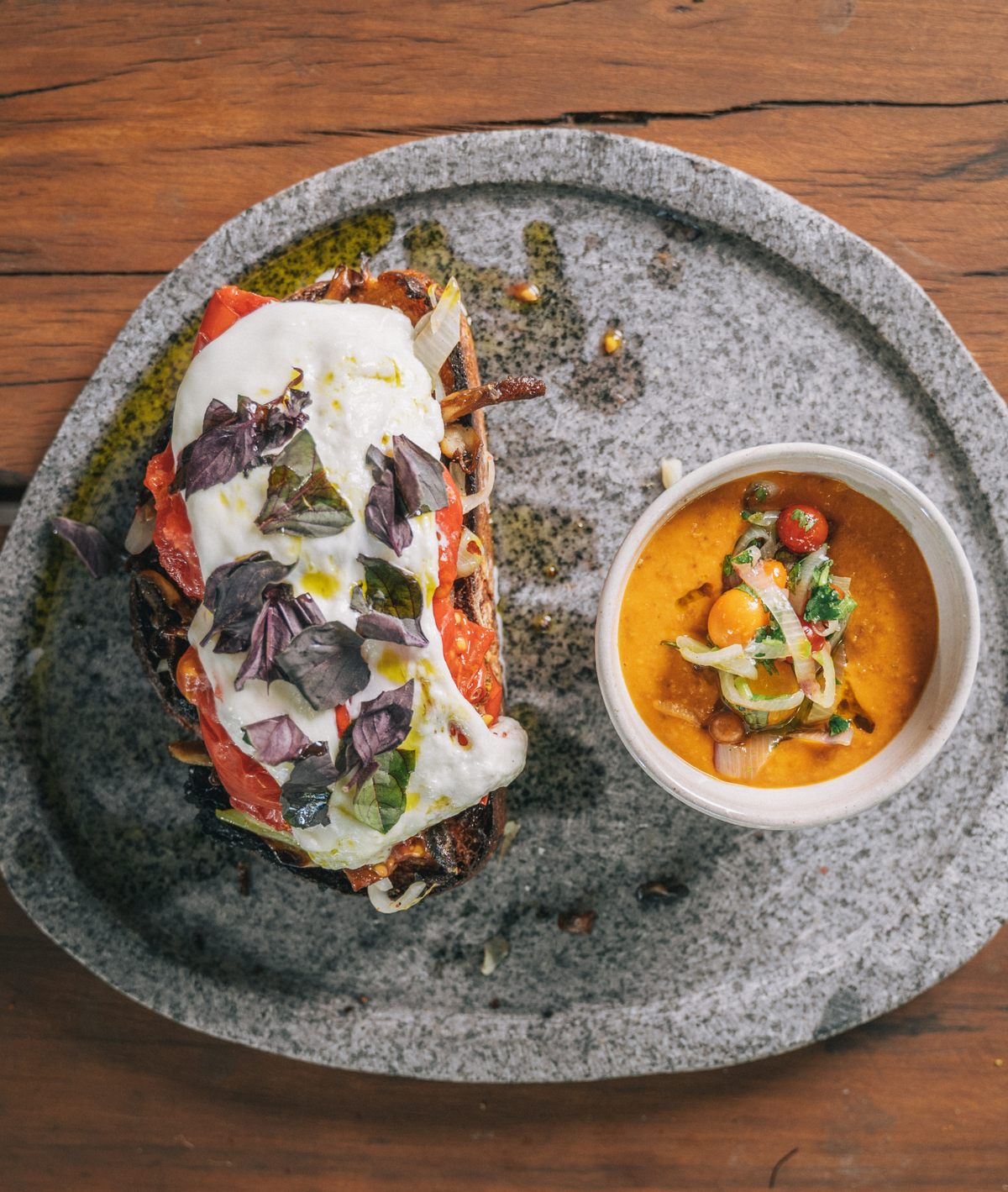 Bruschetta de Setas y Tomates Asados